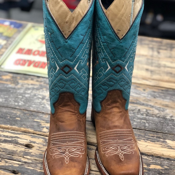 Corral boots! - Picture 4 of 5